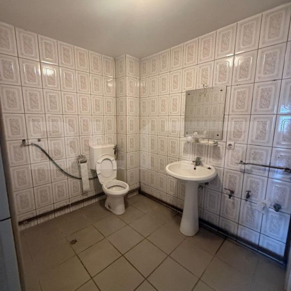 Casa spatioasa de inchiriat, 259 mp, zona Bereasca - Fotografie 1