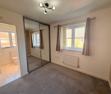 3 bedroom semi-detached house to rent - Photo 4