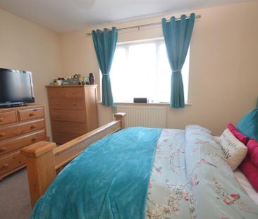 2 bedroom end of terrace house to rent - Photo 4