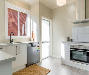 Super sunny and warm in Kenmure! - Photo 4