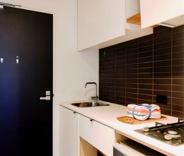 Large west Studio - Photo 3