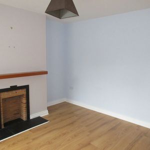 Town house to rent on - Photo 2