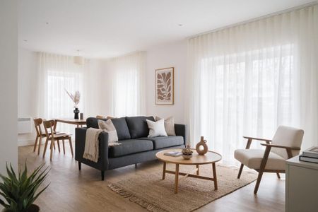 2 bedroom apartment to rent - Photo 2