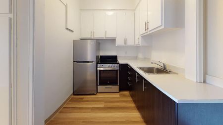 4875 Dufferin, Montréal, QC - Photo 3