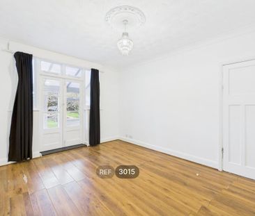 3 bedroom property to rent - Photo 3