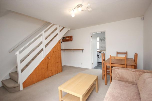 2 bedroom terraced house to rent - Photo 1