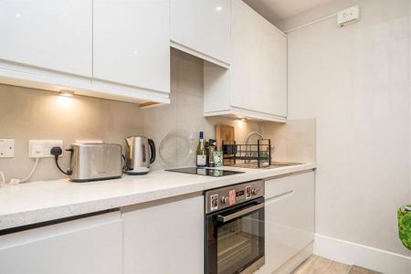 Studio to rent - Photo 2