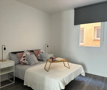 Calle de Pradales, Madrid, Community of Madrid 28047 - Photo 4