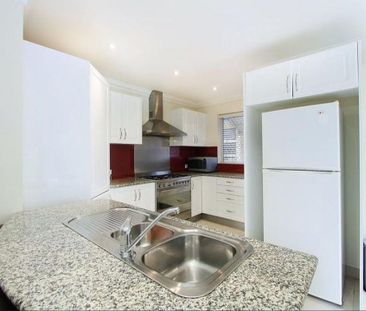 Spacious Home with Rear Studio - Photo 5