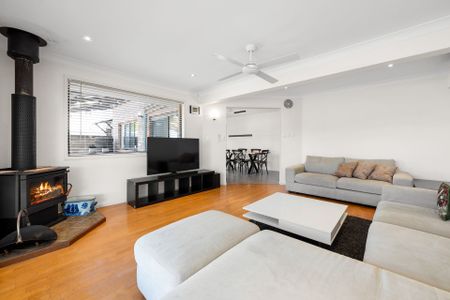 50 Monte Carlo Street, Wishart. - Photo 4