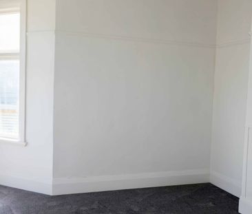 REFURBISHED FAMILY HOME - Photo 4