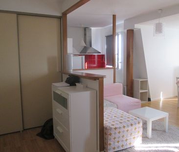 Location Appartement 2 Pièces 45 m² - Meublé - Photo 2