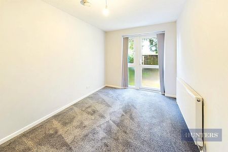 4 bedroom House To Let - Photo 3