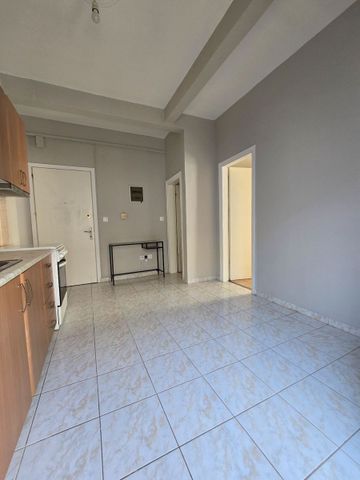 Studio/Γκαρσονιέρα για ενοικίαση Μαρτίου (Βούλγαρη - Ντεπώ - Μαρτίου) - Photo 4