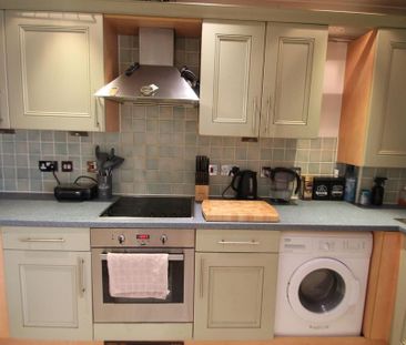 2 bedroom apartment to rent - Photo 4