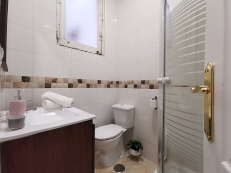 Room for students in Preciados - Photo 3