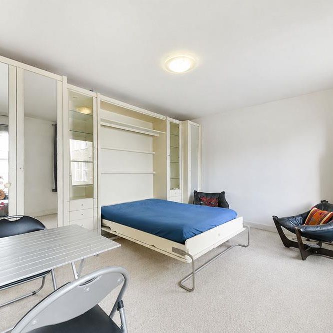 Studio to rent - Photo 1