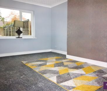 3 bed Semi-Detached - To Let - Photo 5