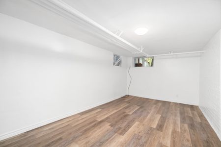 For Lease - 33 St John's Road Unit# Basement, Toronto, Ontario - Photo 4