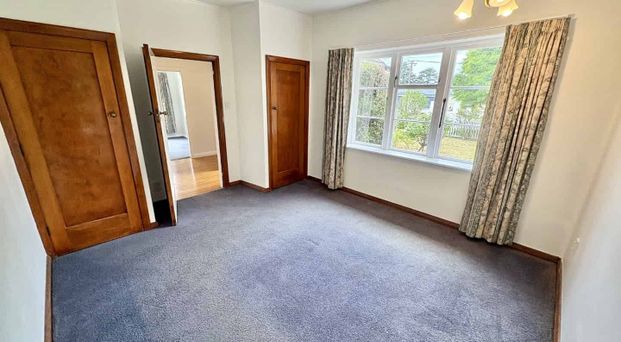 Bryndwr, 2 bedrooms + office - Photo 1