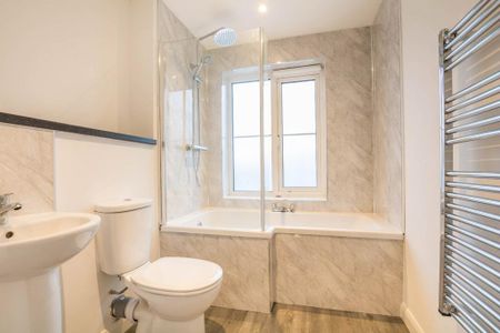 1 bedroom flat to rent - Photo 4