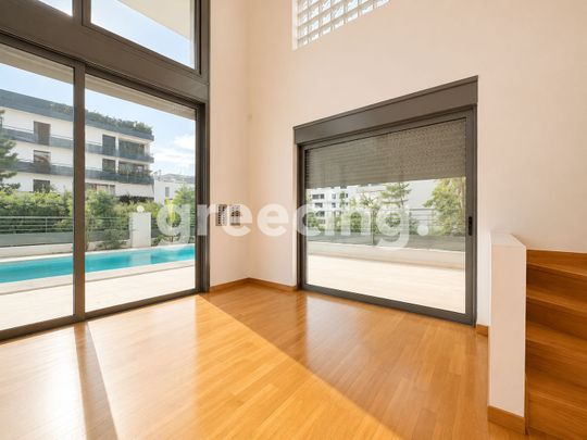 Μεζονέτα για ενοικίαση Αιξωνή (Γλυφάδα) - Φωτογραφία 1