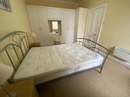 1 bedroom flat to rent - Photo 4