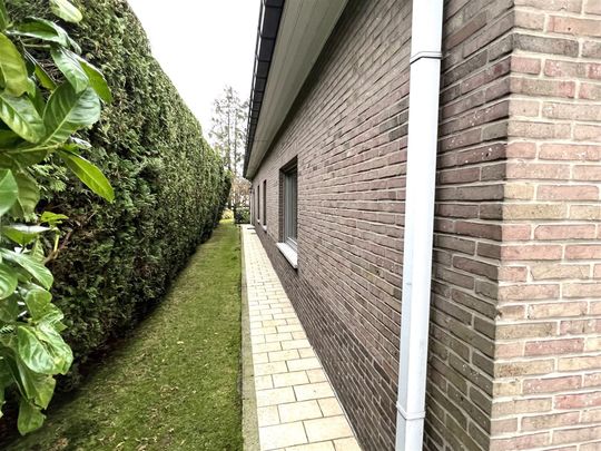 Royale woning gelegen in een groene omgeving met 3 slaapkamers en dubbele garage - Photo 1