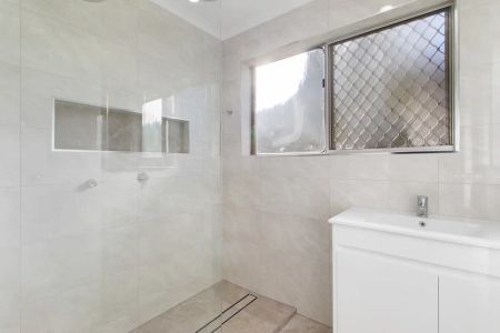 “Recently Renovated !” - Photo 4