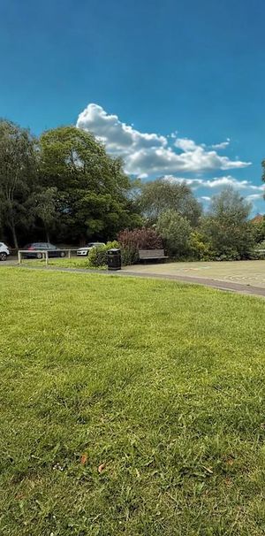 3 bedroom mews to rent - Photo 1
