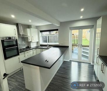 3 bedroom terraced house to rent - Photo 4