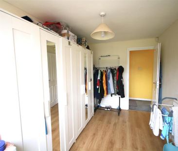 5 bedroom detached house to rent - Photo 6