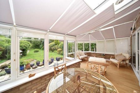 3 bedroom detached house to rent - Photo 4