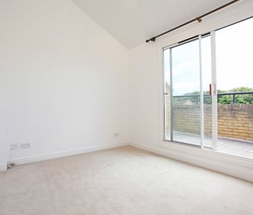 4 bedroom terraced house to rent - Photo 4