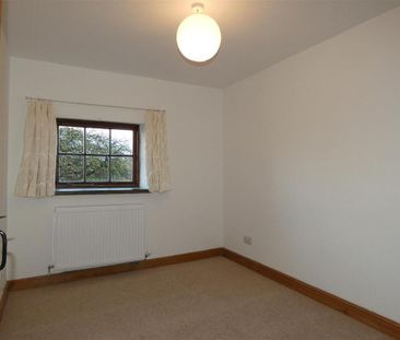 2 bedroom barn conversion to rent - Photo 5