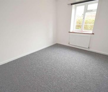 Highfield, SO17 - Photo 2