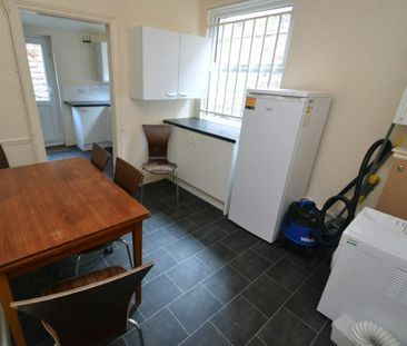 Derby Grove, Lenton, Nottingham, NG7 - Photo 6