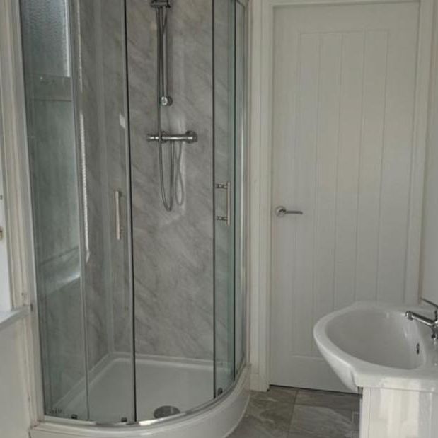 4 bedroom house to rent - Photo 1