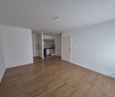 Location Appartement 2 pièces 43m² WASQUEHAL 59290 - Photo 1