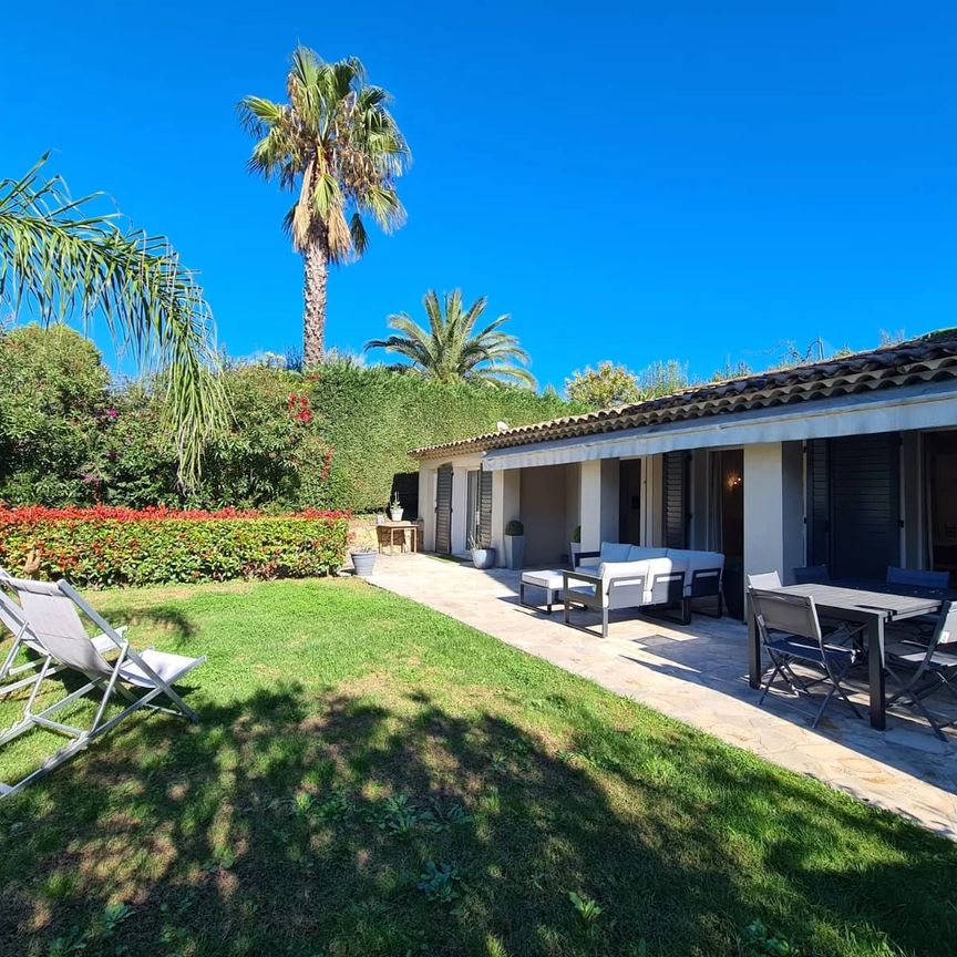 Mougins jolie villa 4 pièces - jardin avec piscine - à louer à l'année - Photo 1