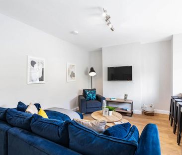 6 bedroom house to rent - Photo 1