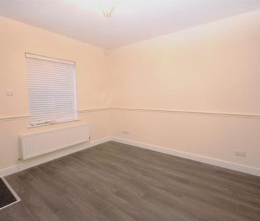 1 bedroom semi-detached house to rent - Photo 3
