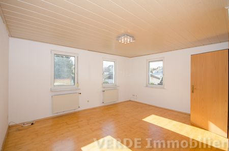 Charmante, modernisierte Maisonette in ruhiger Lage in Straubenhardt - Photo 2