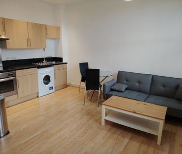 Studio Flat, Mcilroys Building, RG1 - Photo 3