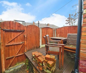 2 bedroom terraced house to rent - Photo 2