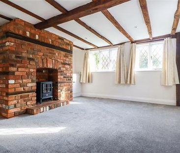 2 bedroom semi-detached house to rent - Photo 2