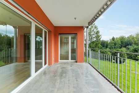 "Grosszügige und moderne Wohnung" - Photo 2