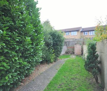 2 bedroom terraced house to rent - Photo 1