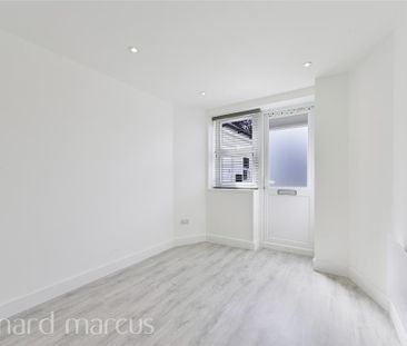 Spencer Road - Photo 2