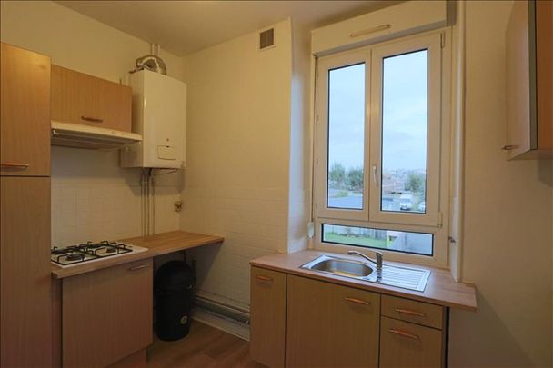 3 pièces - 63,8 m² - 1er étage - Colocation non autorisée - Photo 1